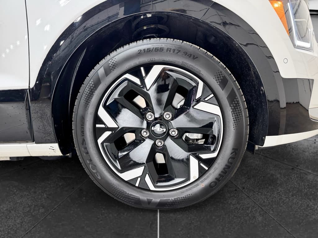 2024 Kia Niro EV view 36