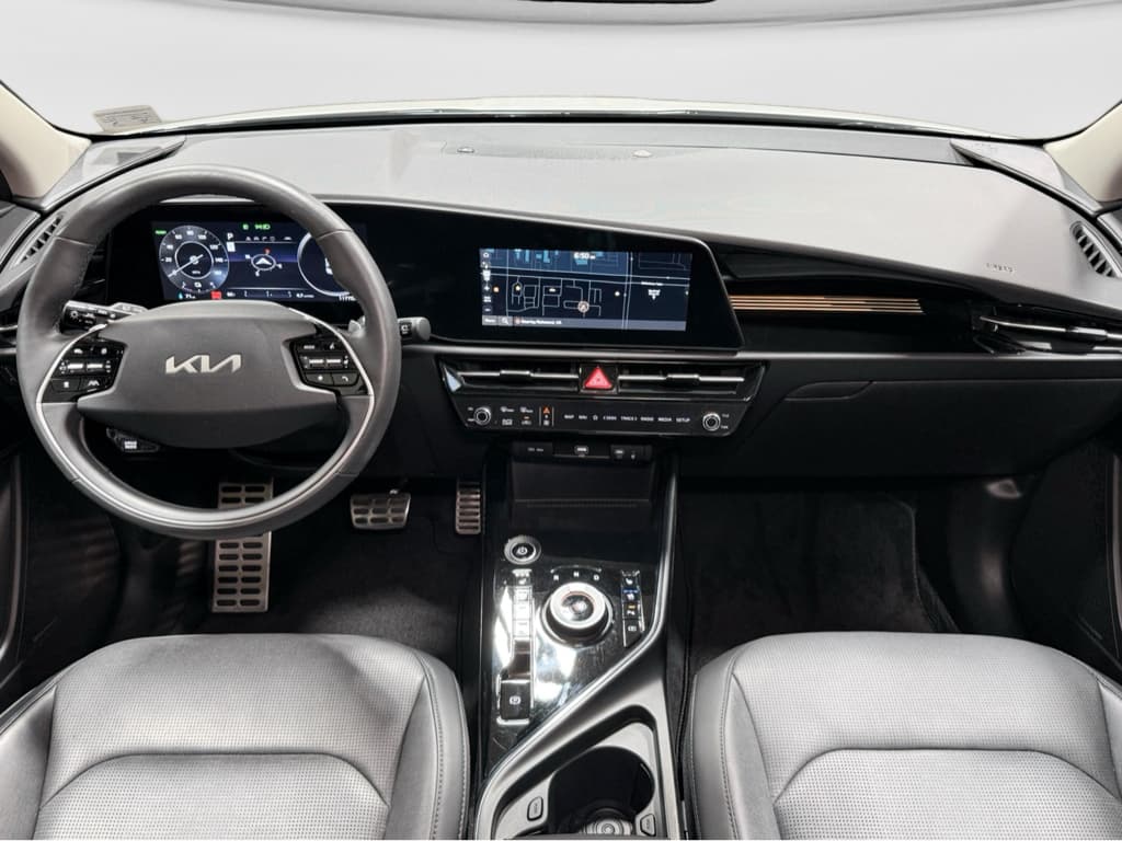 2024 Kia Niro EV view 17