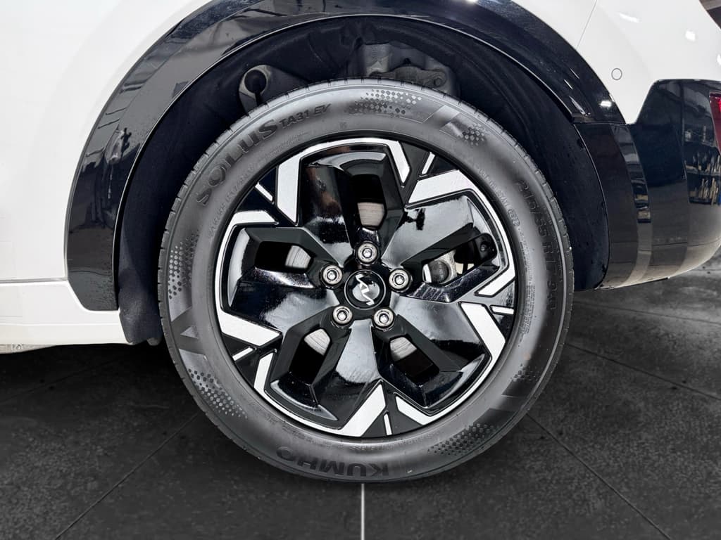 2024 Kia Niro EV view 34