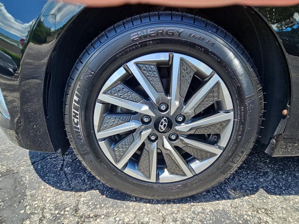 2021 Hyundai IONIQ Electric view 22