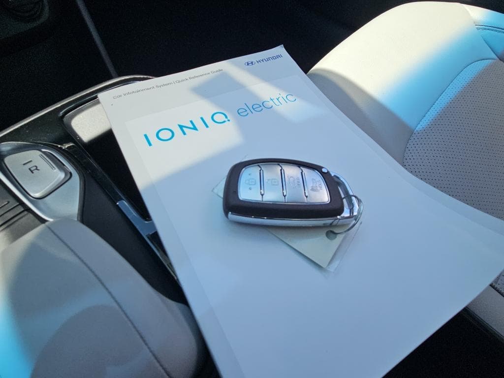 2021 Hyundai IONIQ Electric view 16