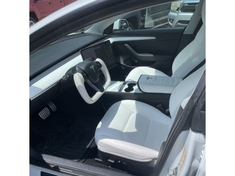 2021 Tesla Model 3 view 5