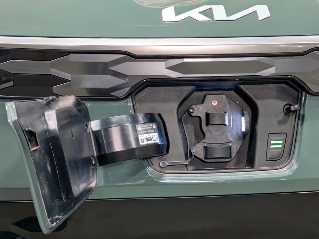 2024 Kia Niro EV view 5