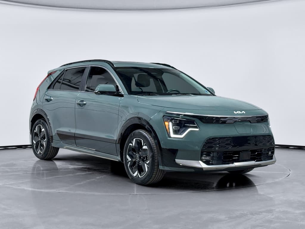 2024 Kia Niro EV view 4