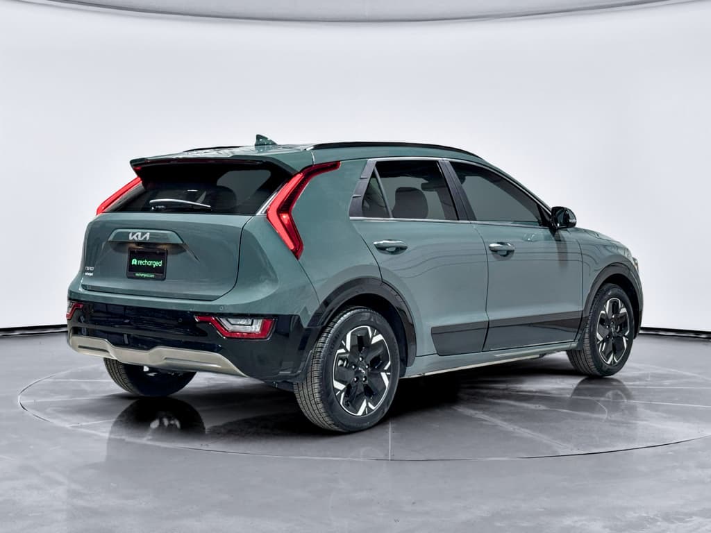 2024 Kia Niro EV view 3