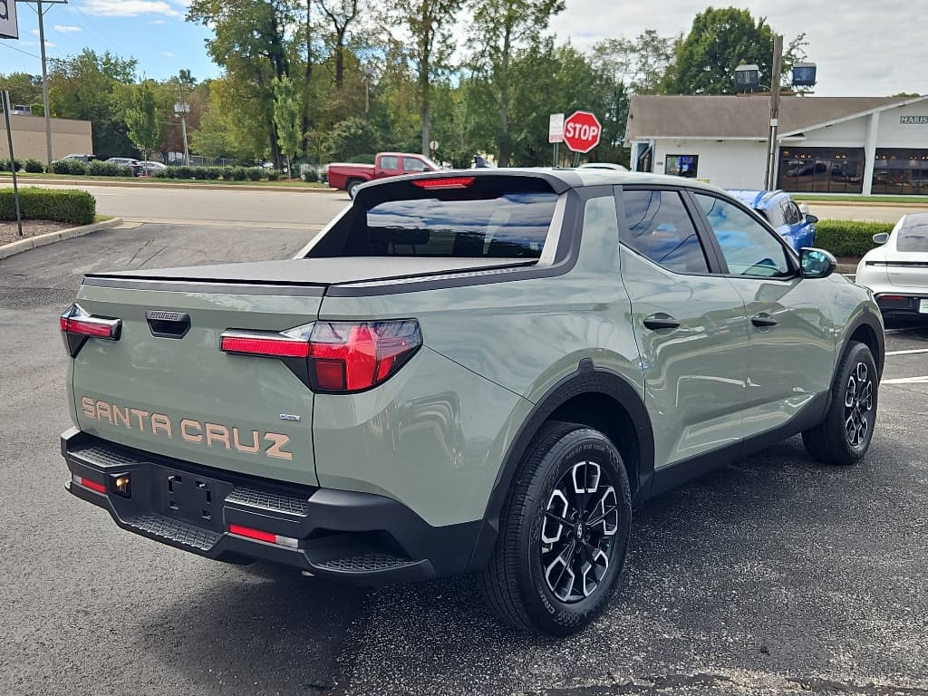 2024 Hyundai Santa Cruz view 3