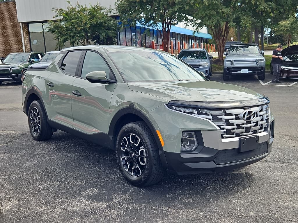 2024 Hyundai Santa Cruz view 4