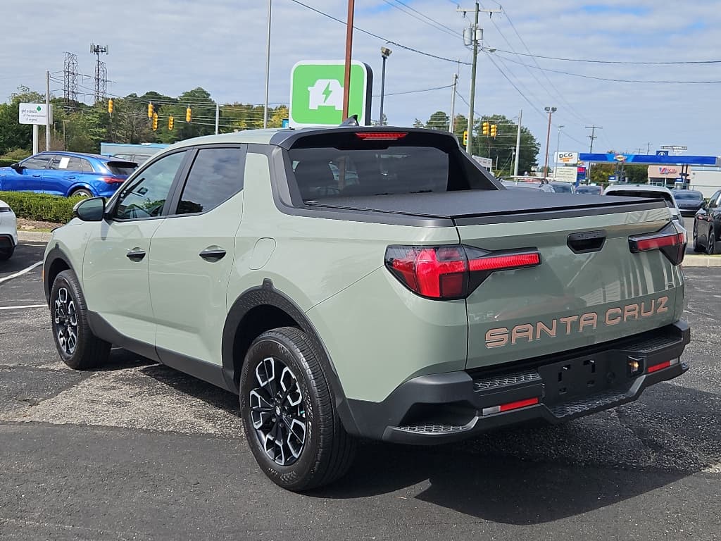 2024 Hyundai Santa Cruz view 2