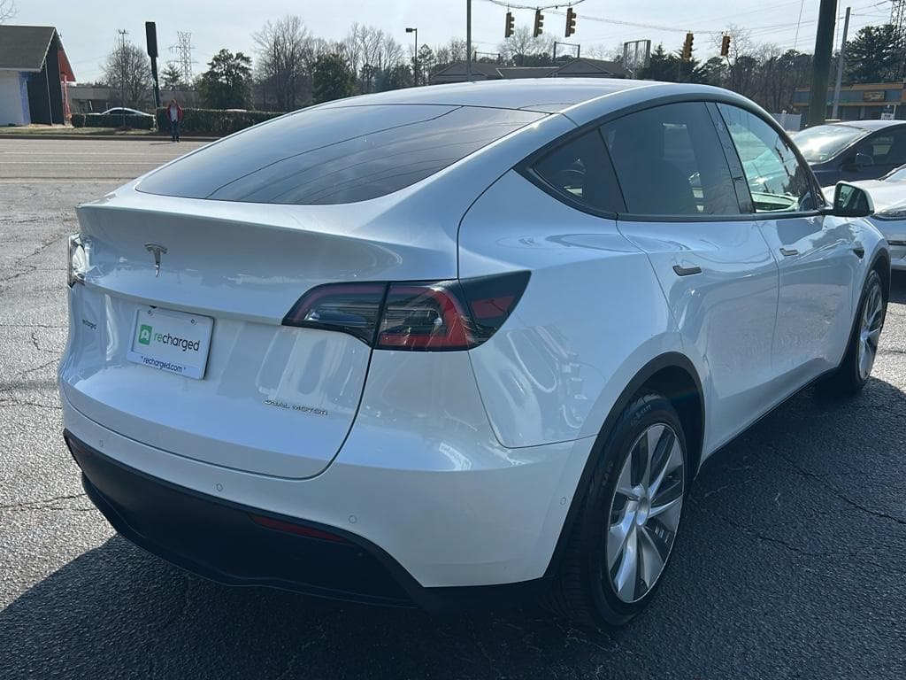2021 Tesla Model Y view 3