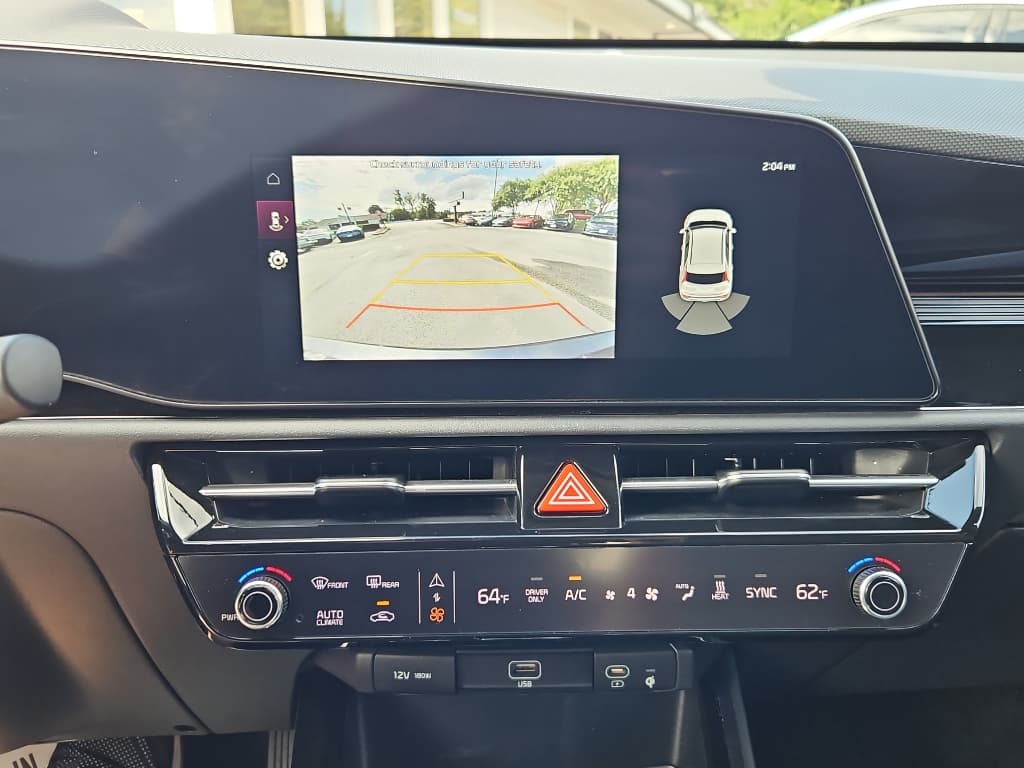 2024 Kia Niro EV view 16