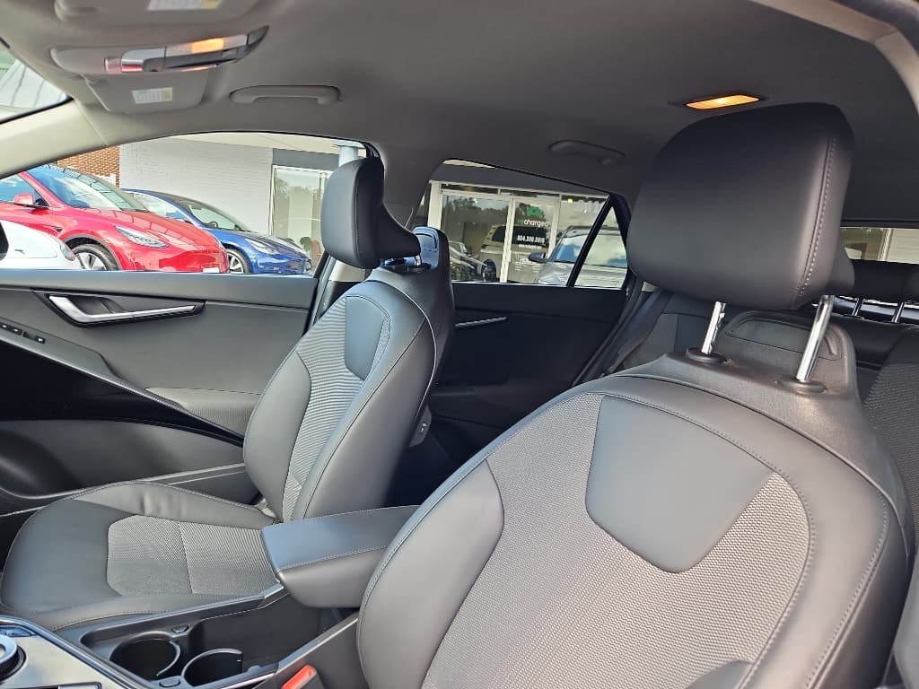 2024 Kia Niro EV view 23