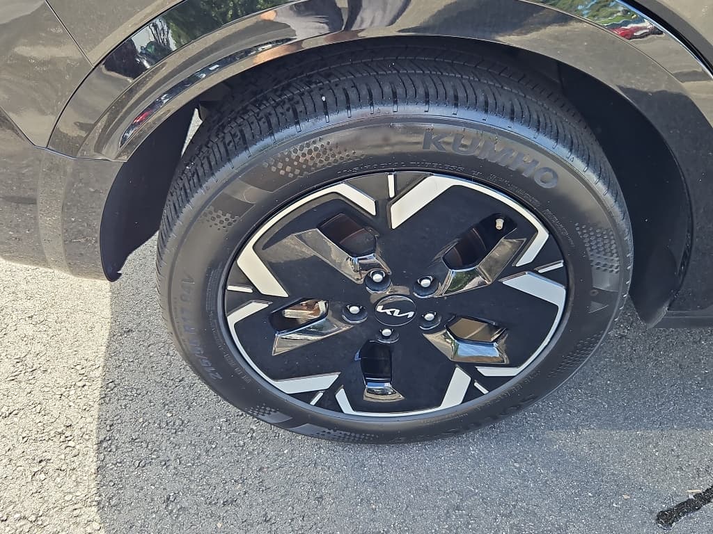 2024 Kia Niro EV view 32