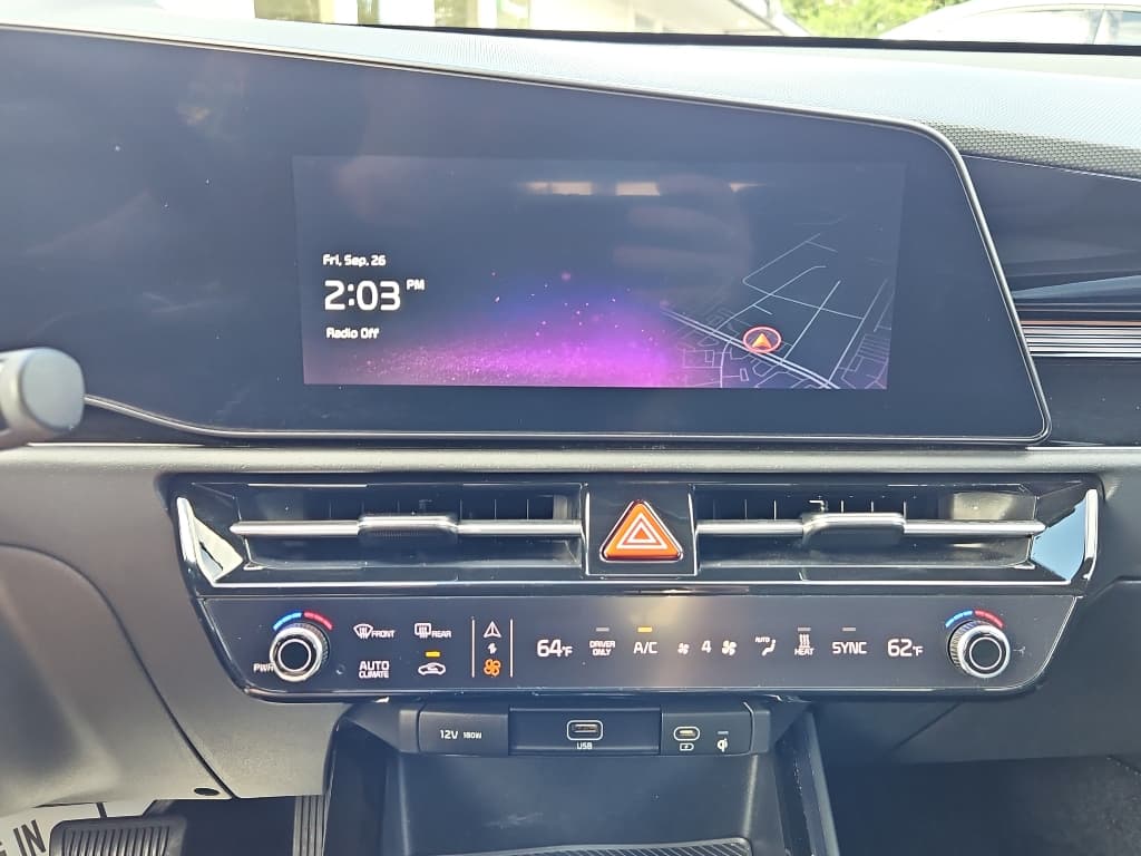 2024 Kia Niro EV view 10
