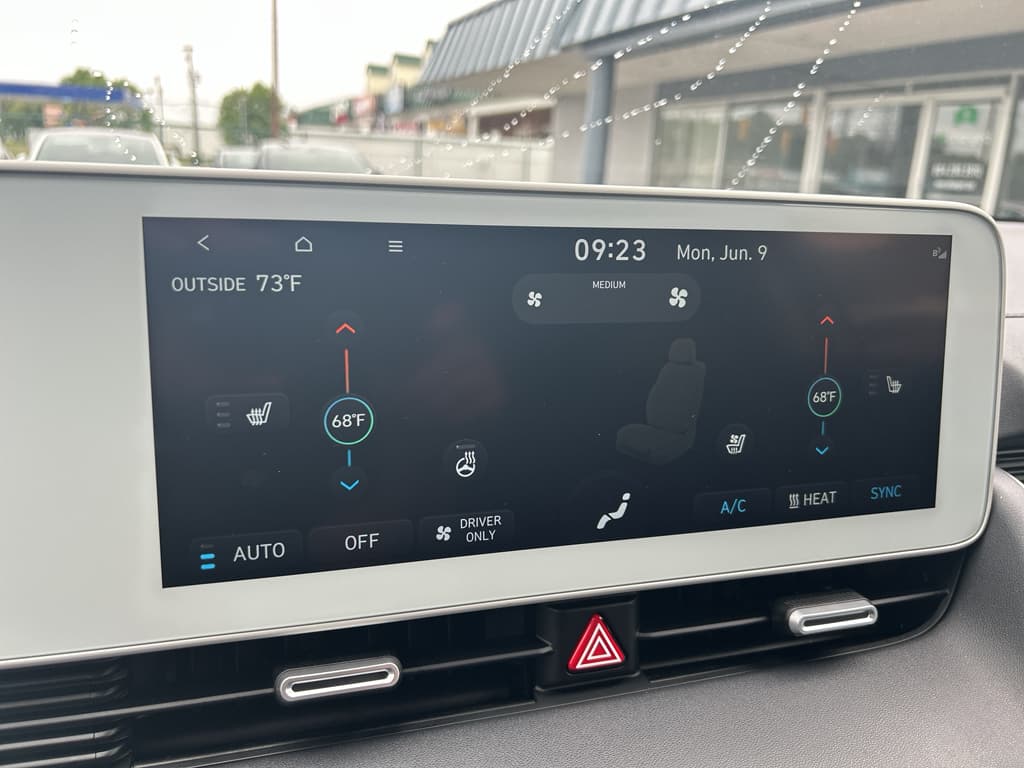 2022 Hyundai IONIQ 5 view 12