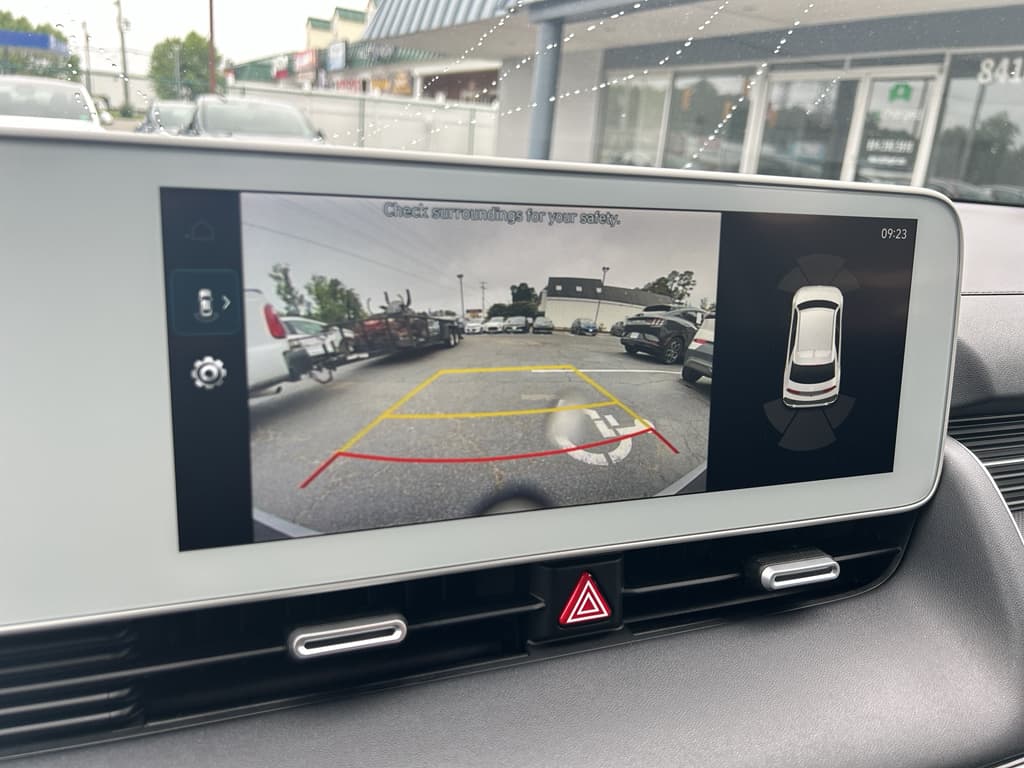 2022 Hyundai IONIQ 5 view 11