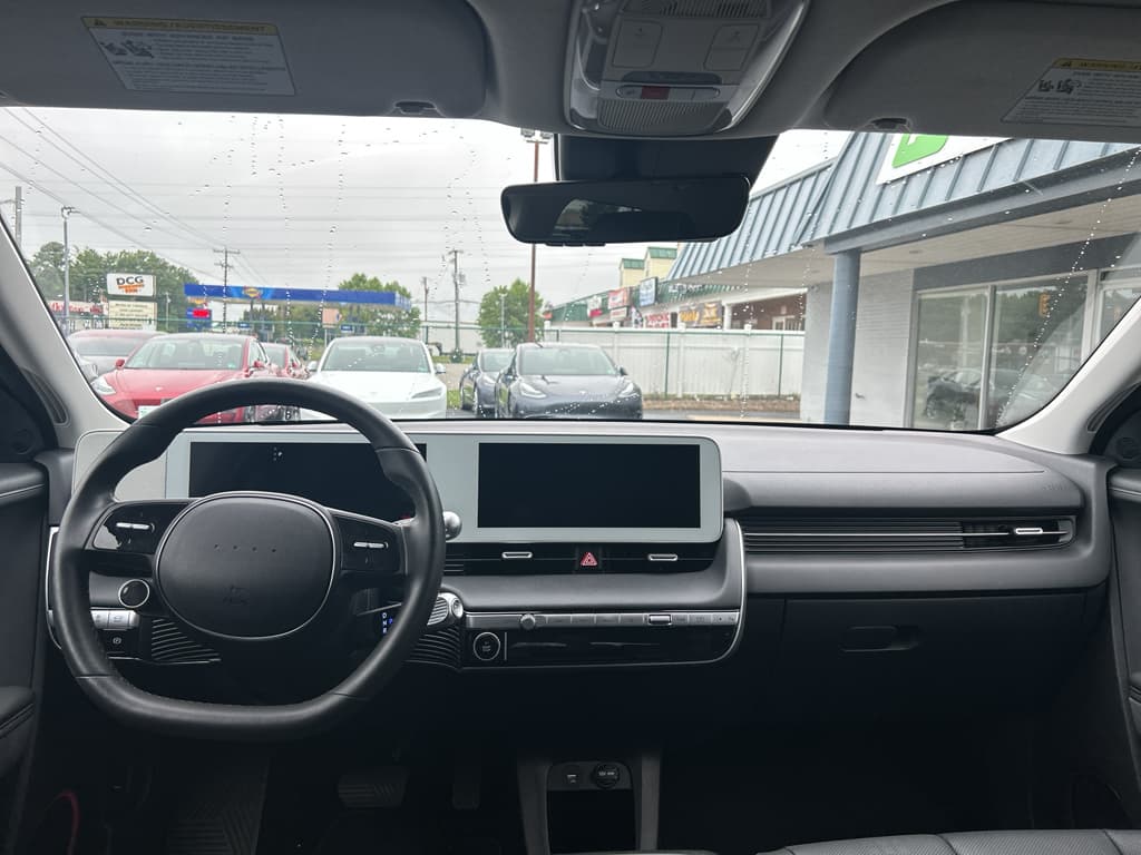 2022 Hyundai IONIQ 5 view 15