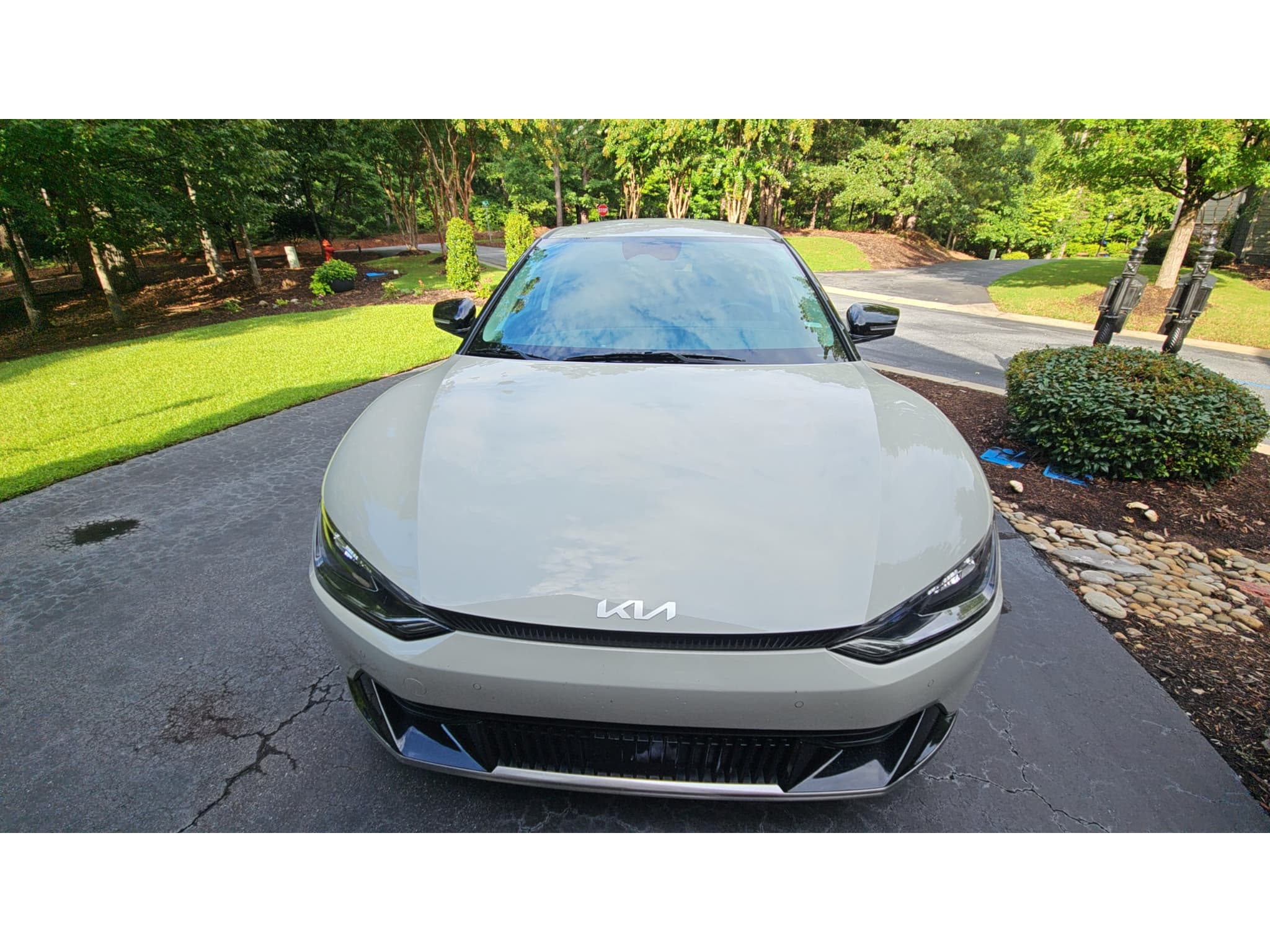 2022 Kia EV6 view 7