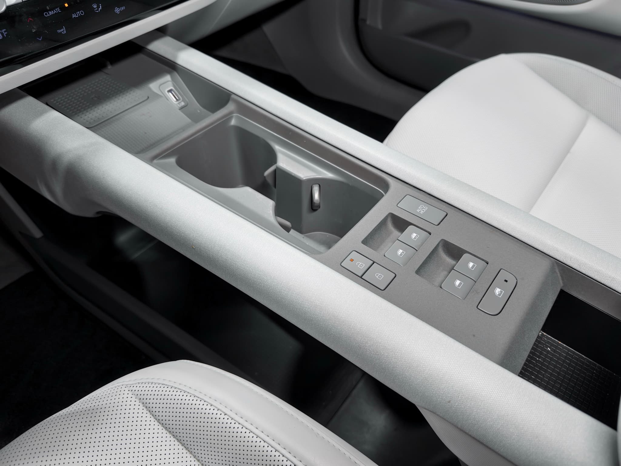 2025 Hyundai IONIQ 6 view 19
