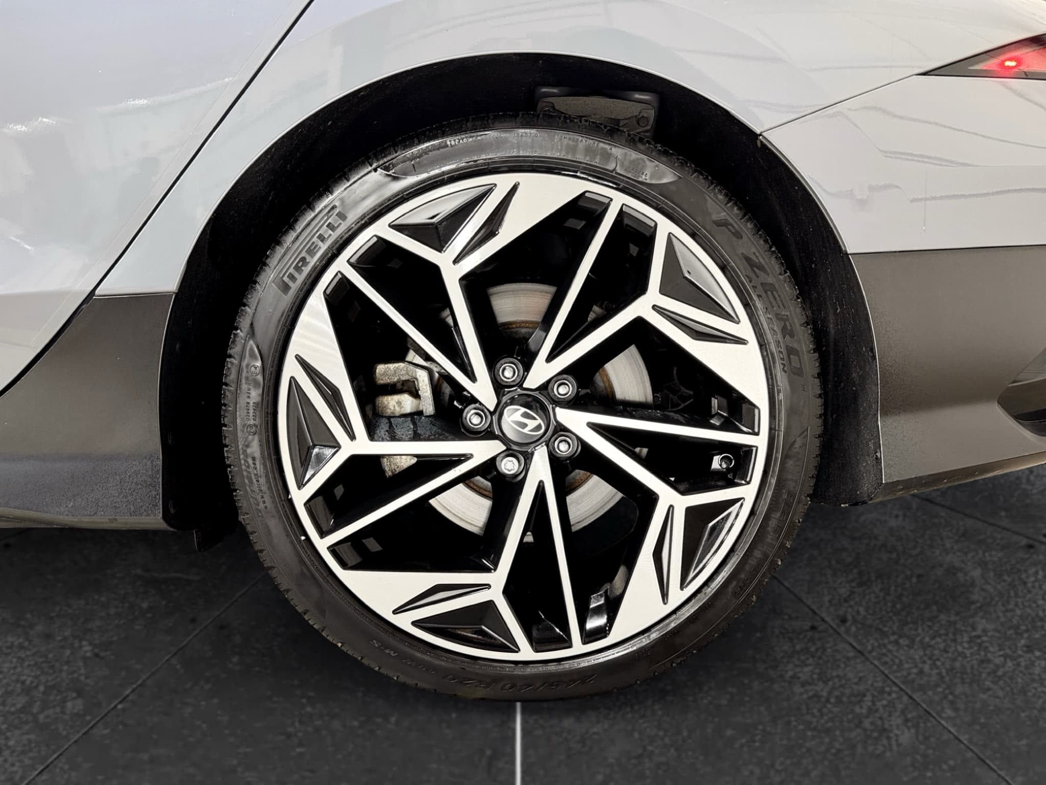 2025 Hyundai IONIQ 6 view 33