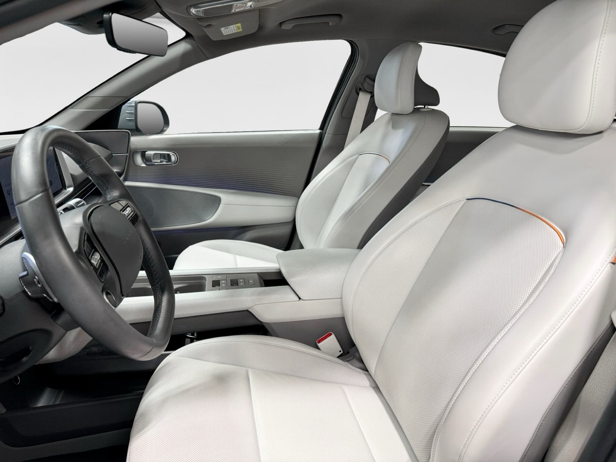 2025 Hyundai IONIQ 6 view 17