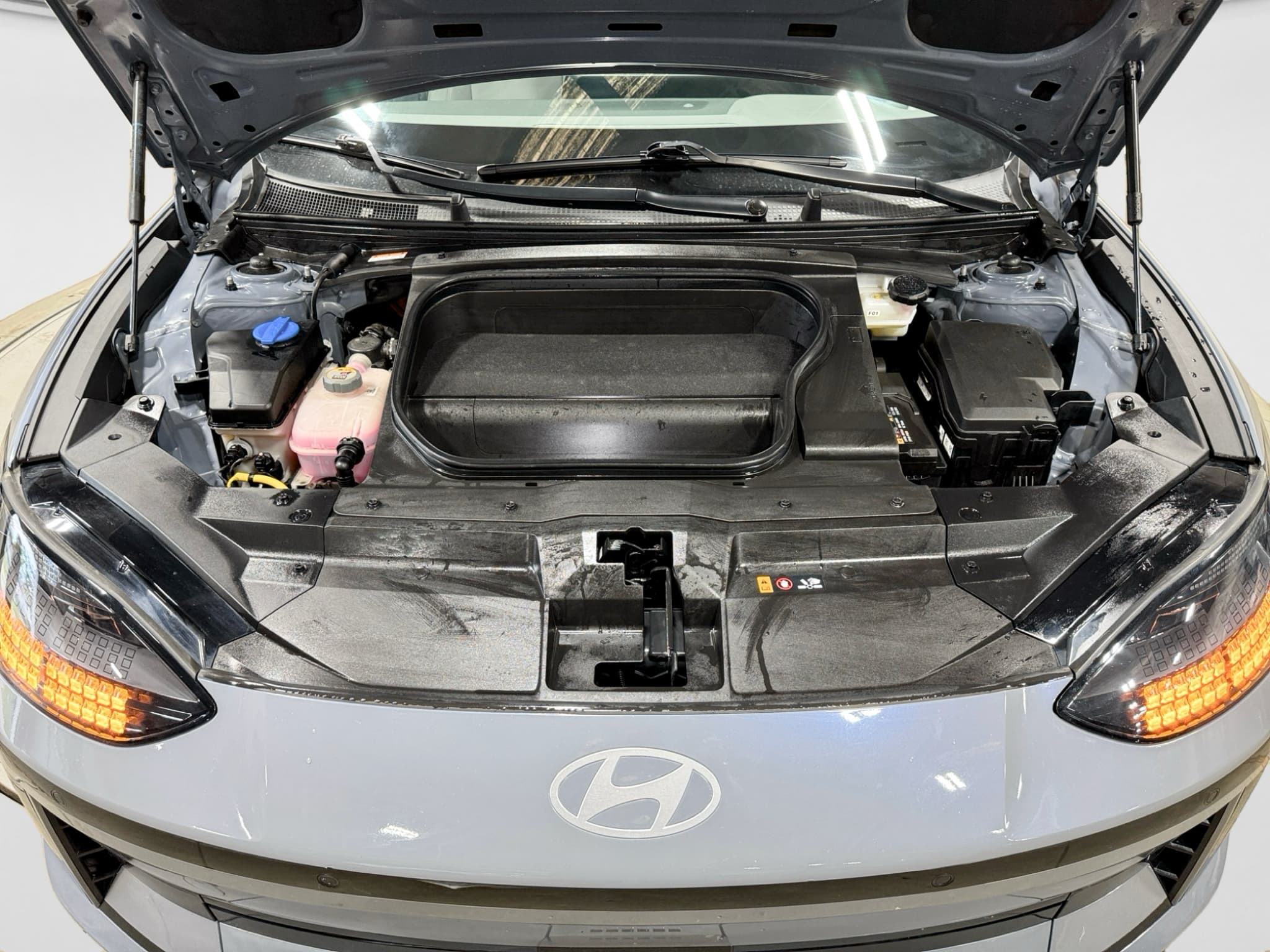 2025 Hyundai IONIQ 6 view 25
