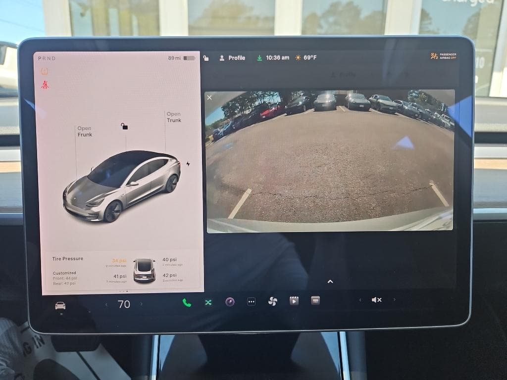 2018 Tesla Model 3 view 11