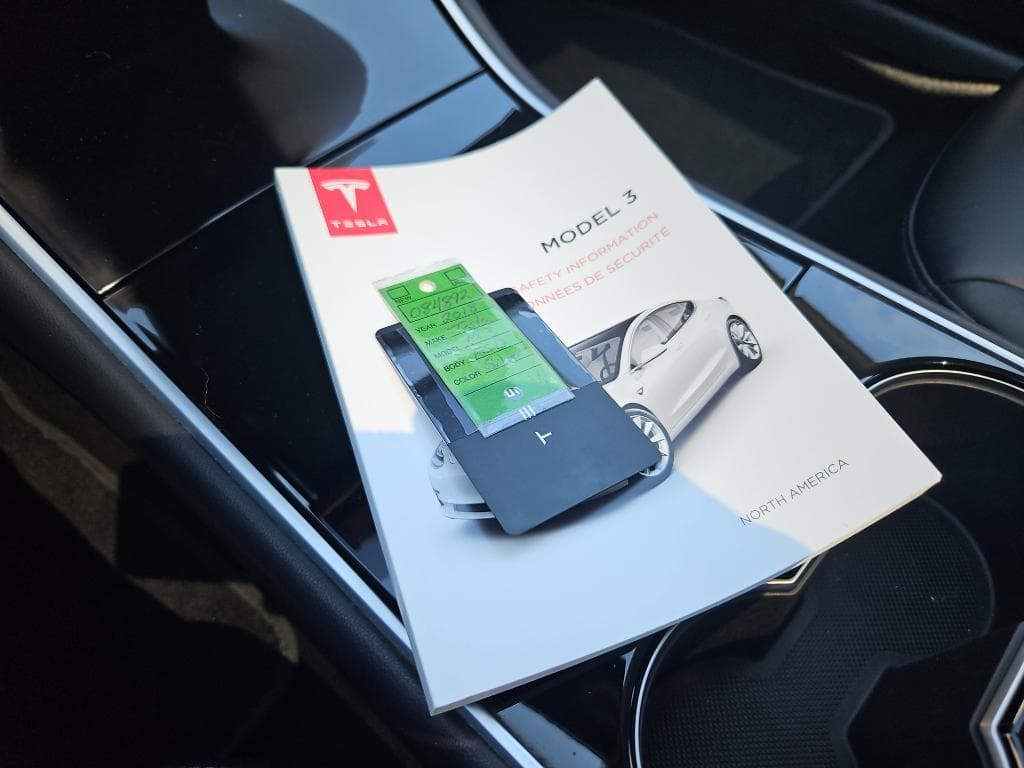 2018 Tesla Model 3 view 16