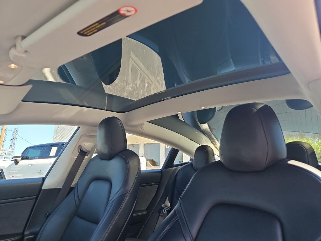 2018 Tesla Model 3 view 17