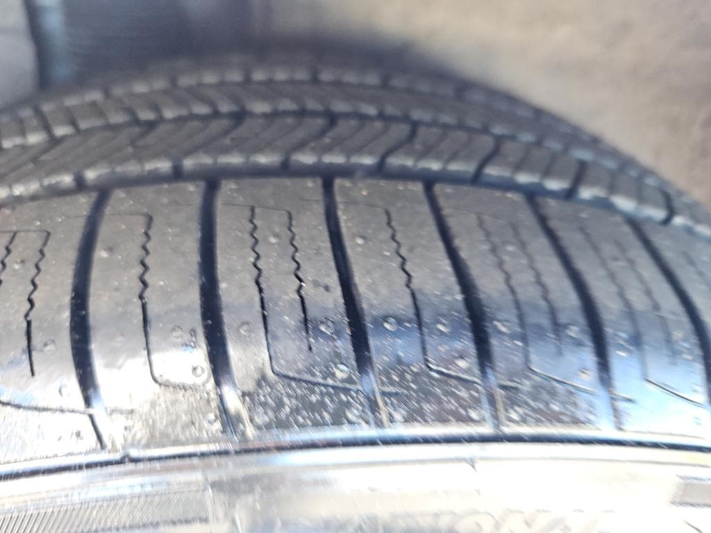 2018 Tesla Model 3 view 28