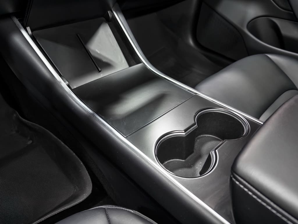 2018 Tesla Model 3 view 16