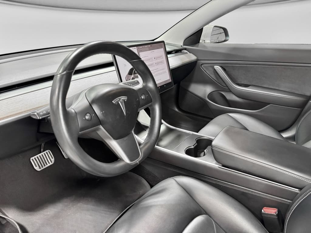2018 Tesla Model 3 view 15
