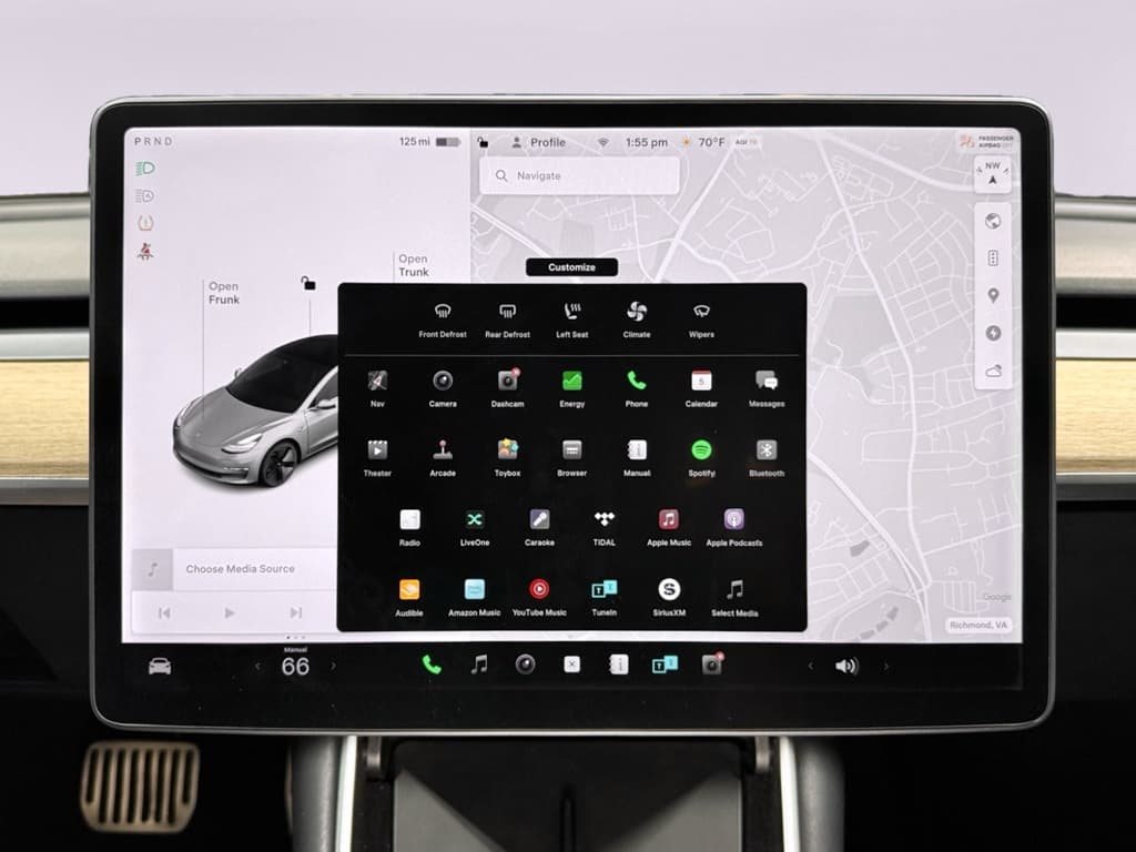 2018 Tesla Model 3 view 9