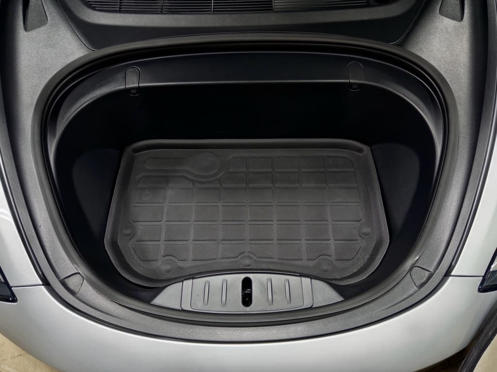 2018 Tesla Model 3 view 23