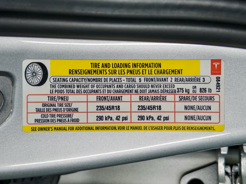 2018 Tesla Model 3 view 27