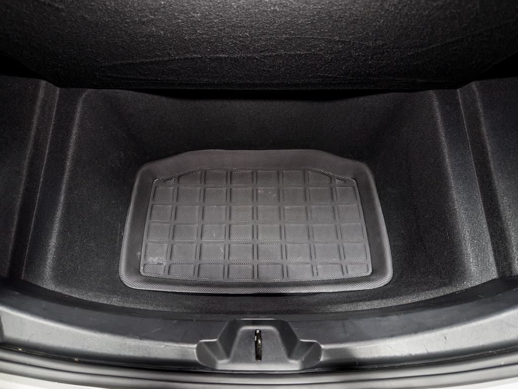 2018 Tesla Model 3 view 25