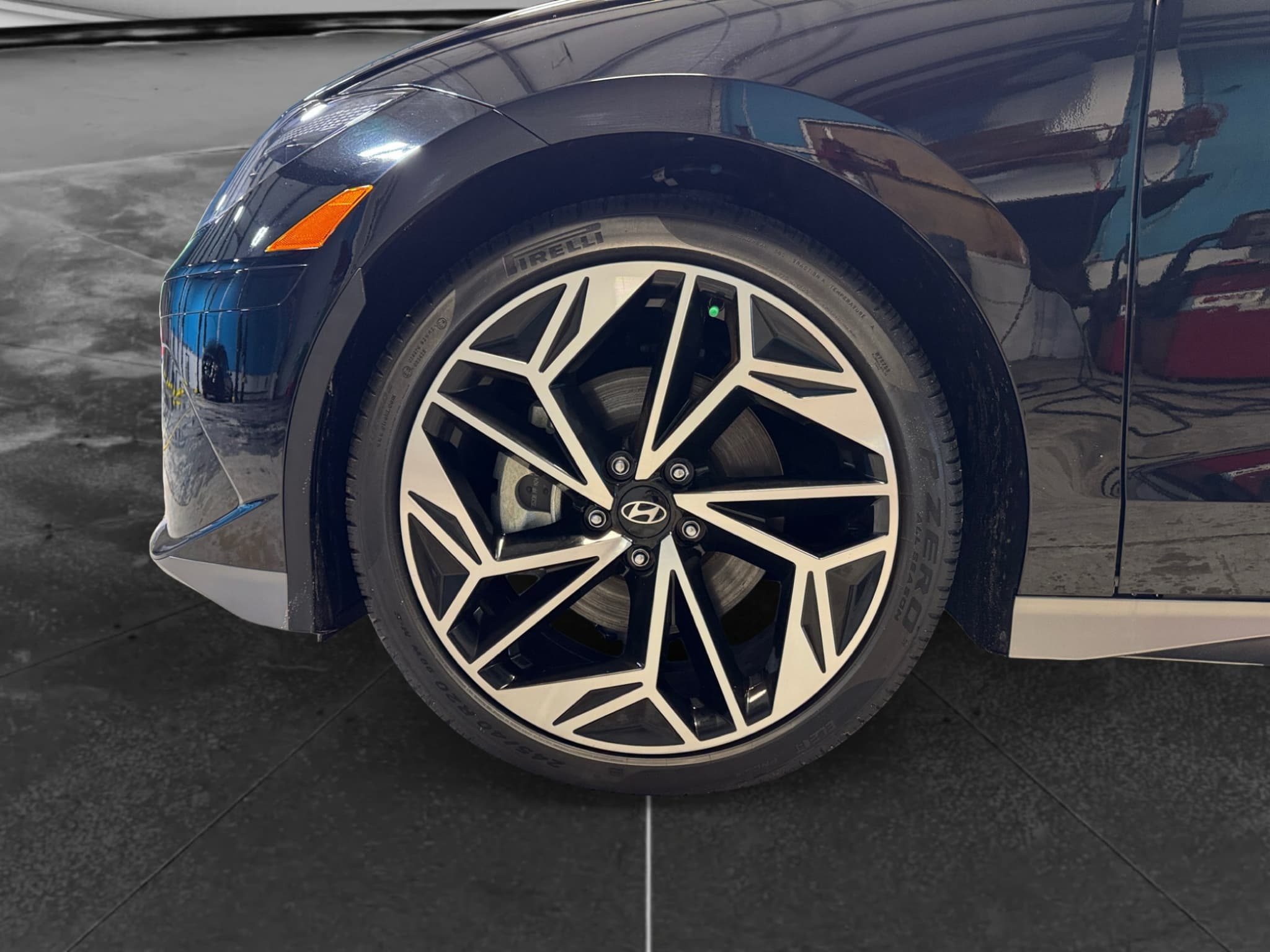 2025 Hyundai IONIQ 6 view 29