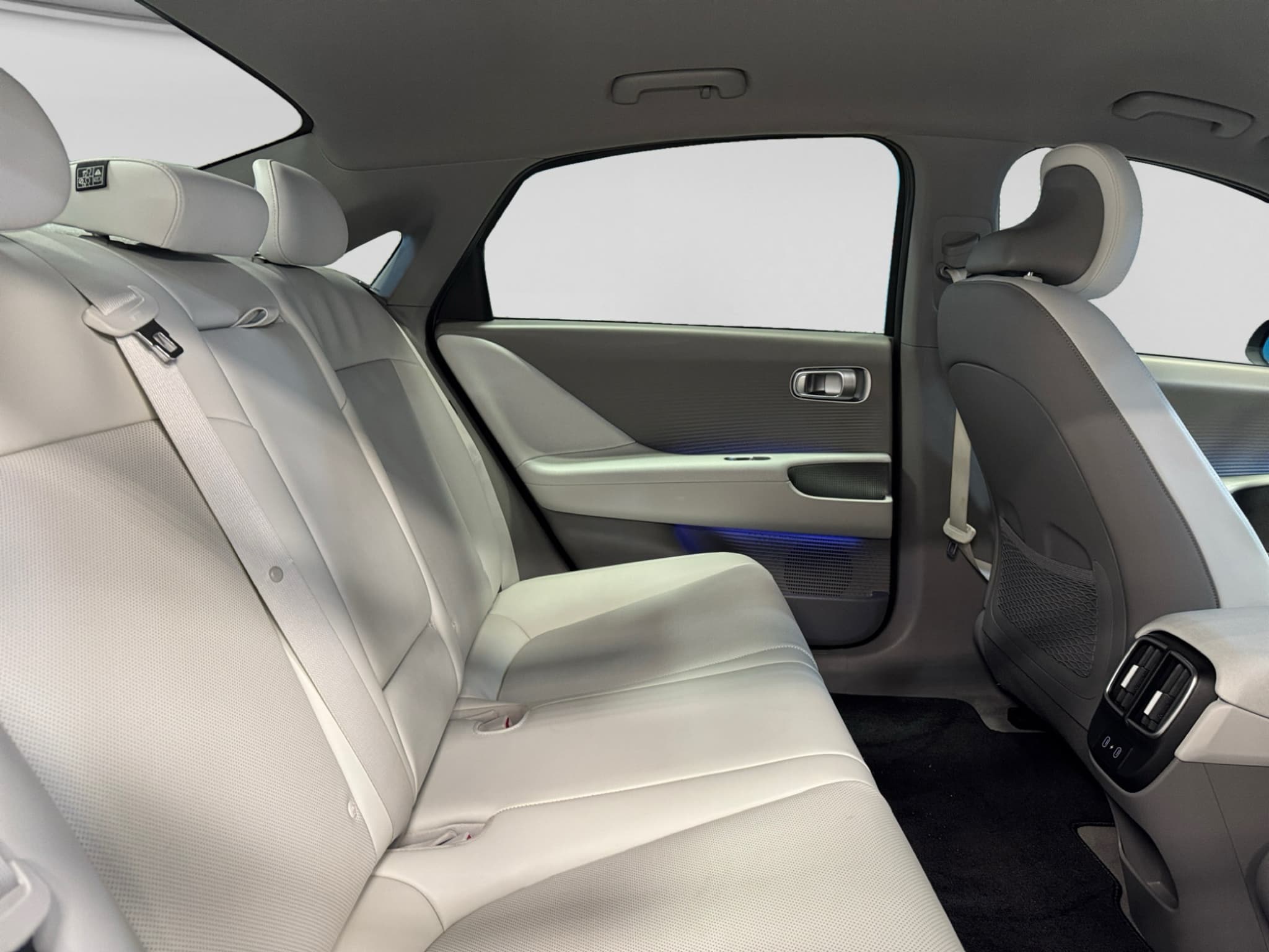2025 Hyundai IONIQ 6 view 20