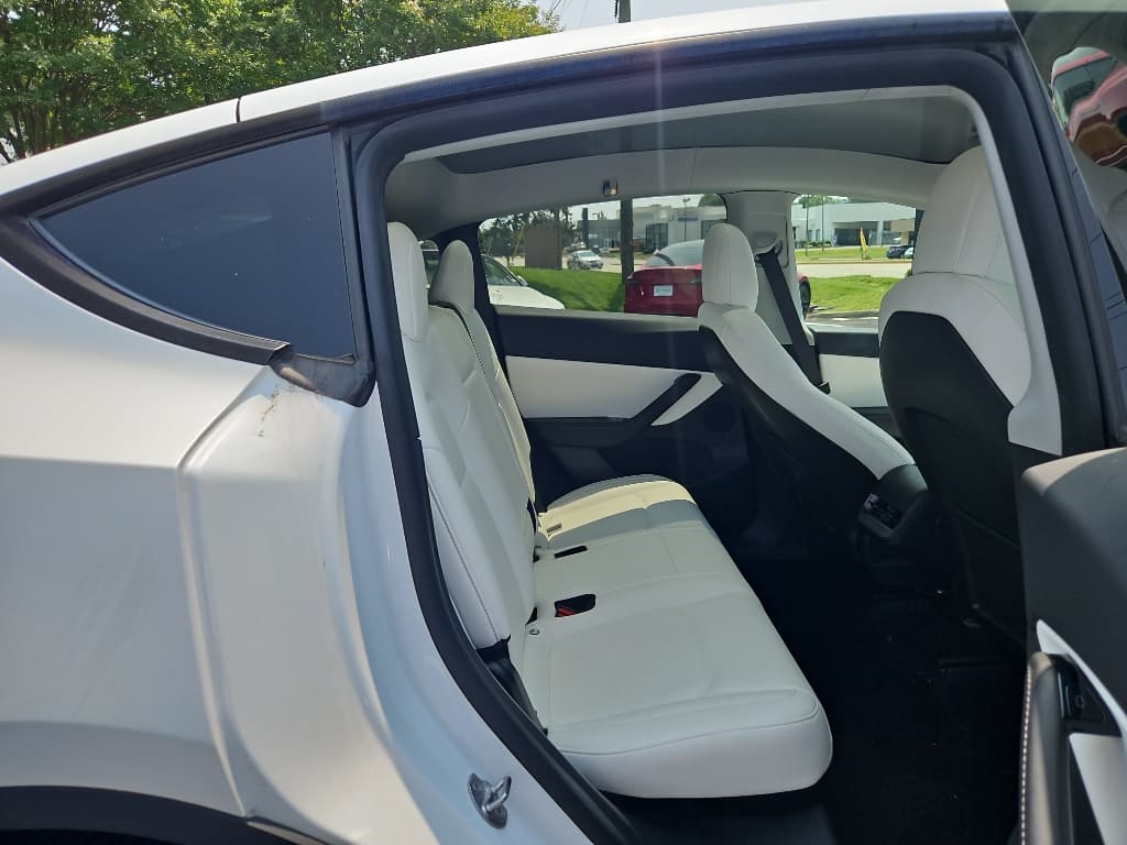 2021 Tesla Model Y view 17