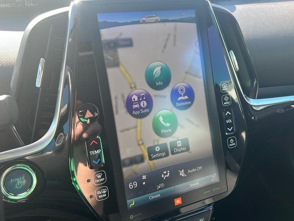 2019 Toyota Prius view 9