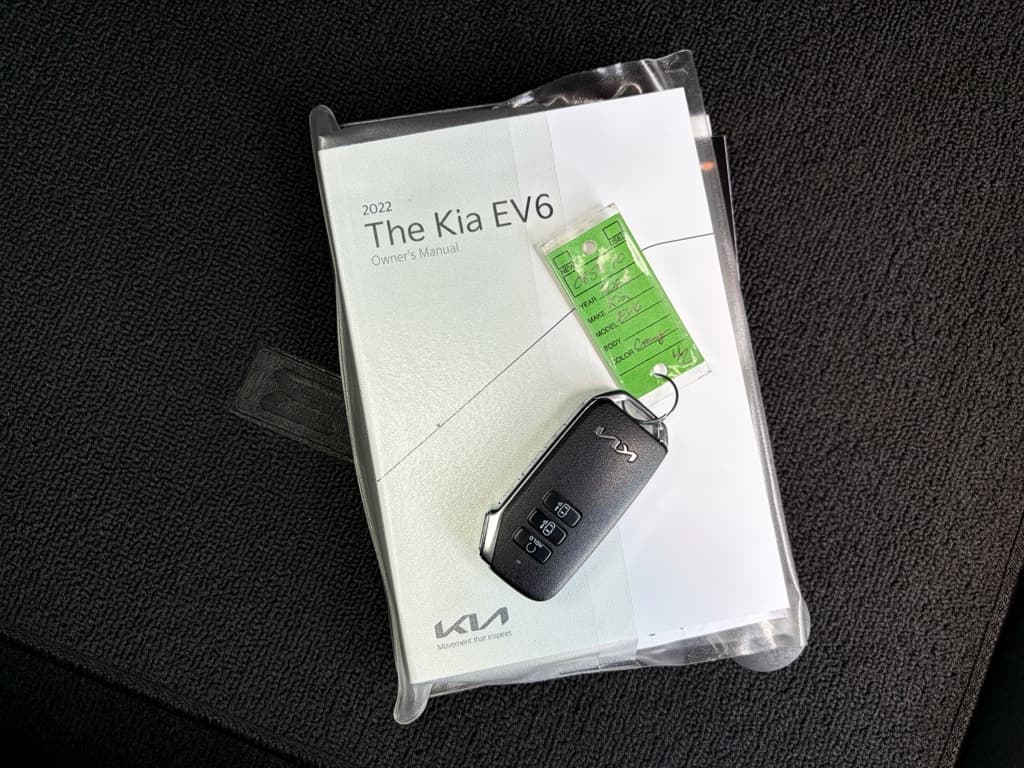 2022 Kia EV6 view 24