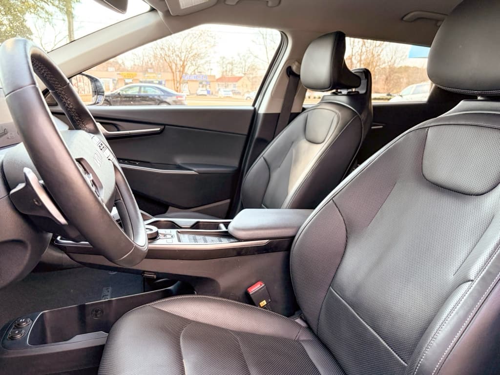 2022 Kia EV6 view 18