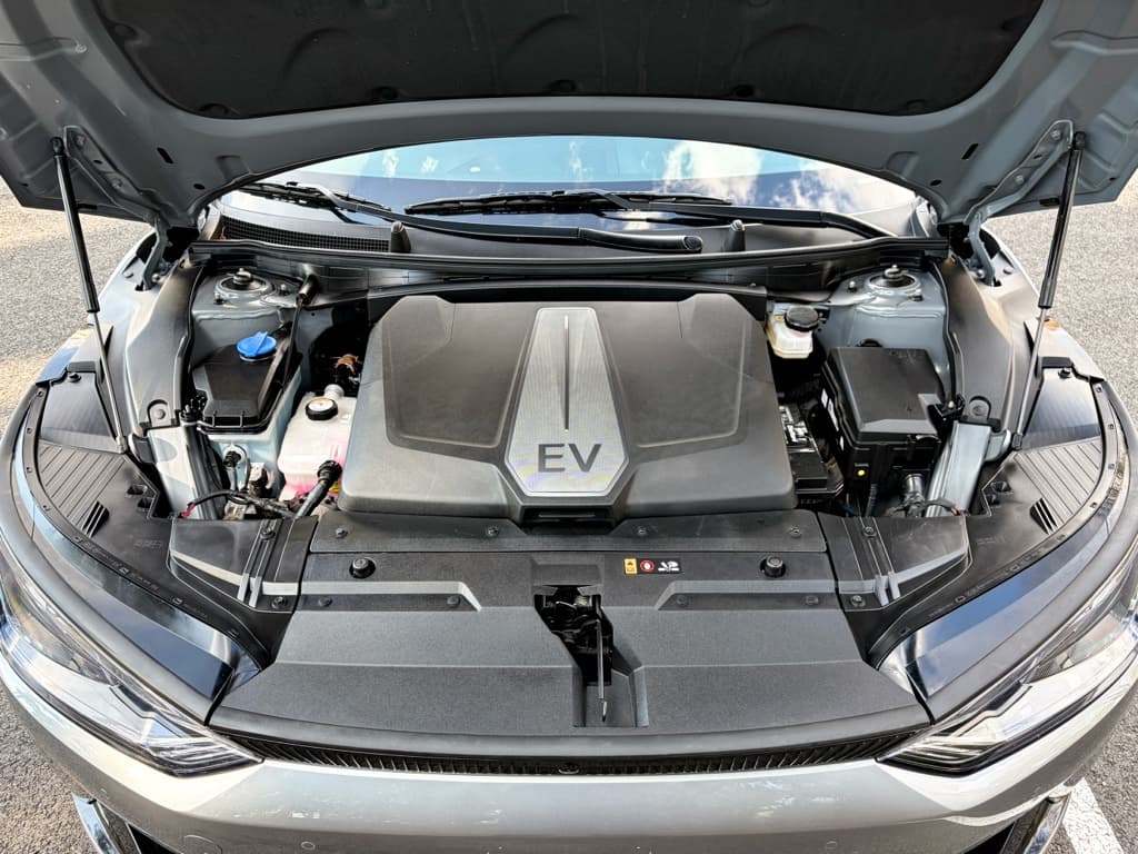 2022 Kia EV6 view 26