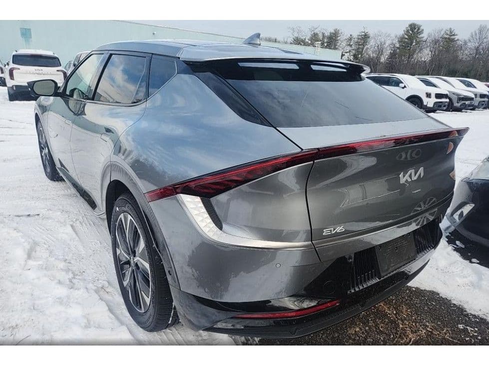 2022 Kia EV6 view 2