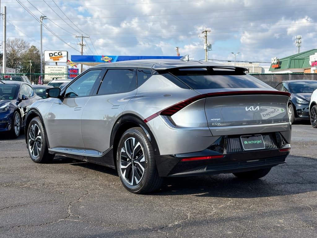 2022 Kia EV6 view 2