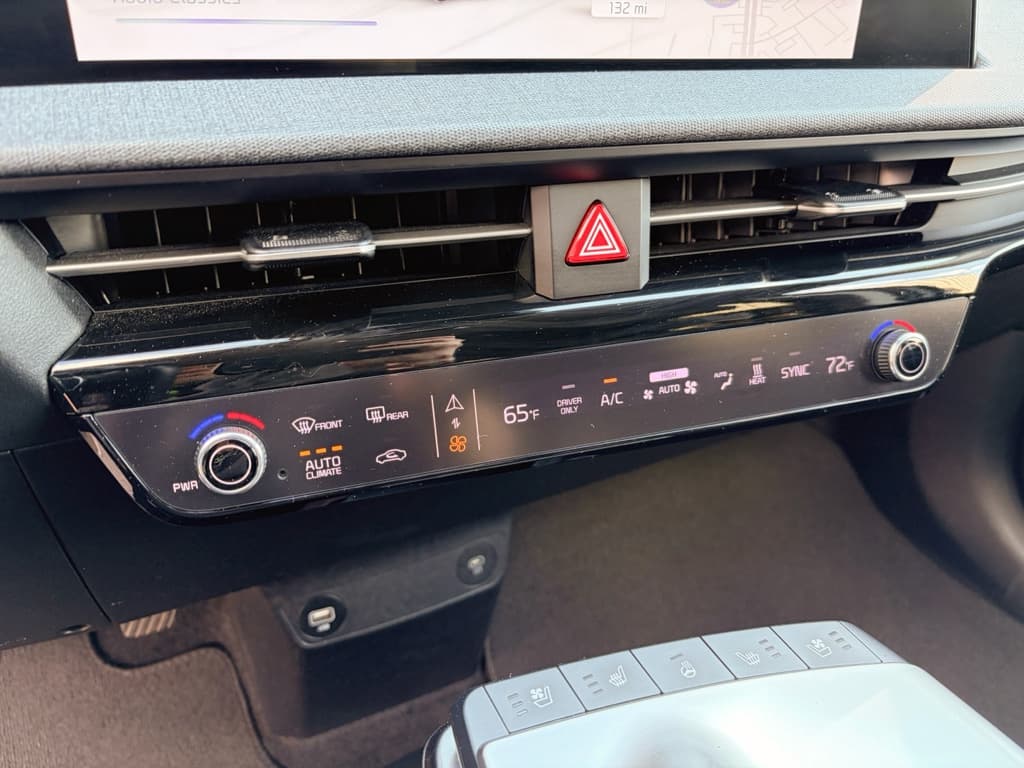 2022 Kia EV6 view 15