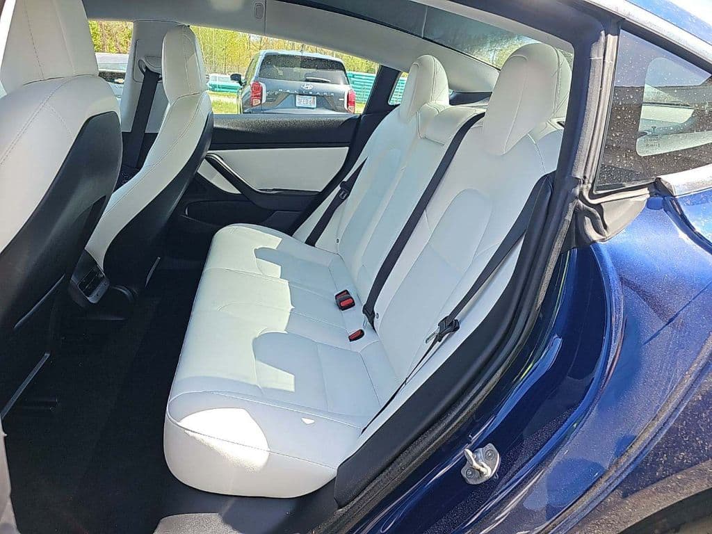 2018 Tesla Model 3 view 6