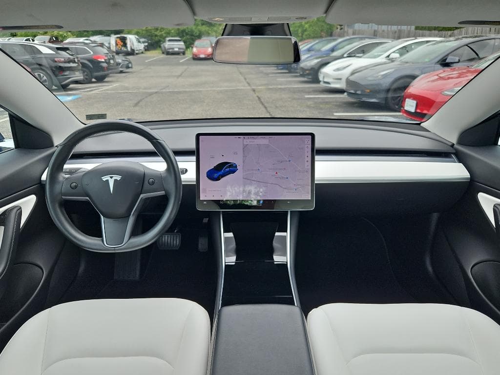 2018 Tesla Model 3 view 12