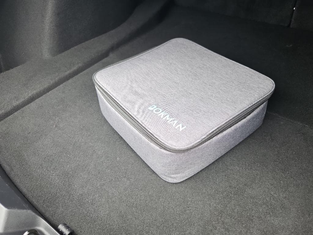 2018 Tesla Model 3 view 6