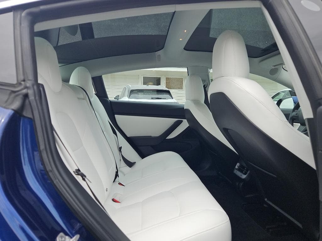 2018 Tesla Model 3 view 17