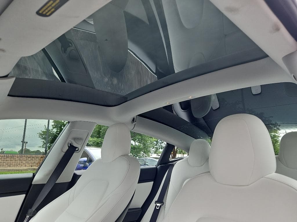2018 Tesla Model 3 view 16
